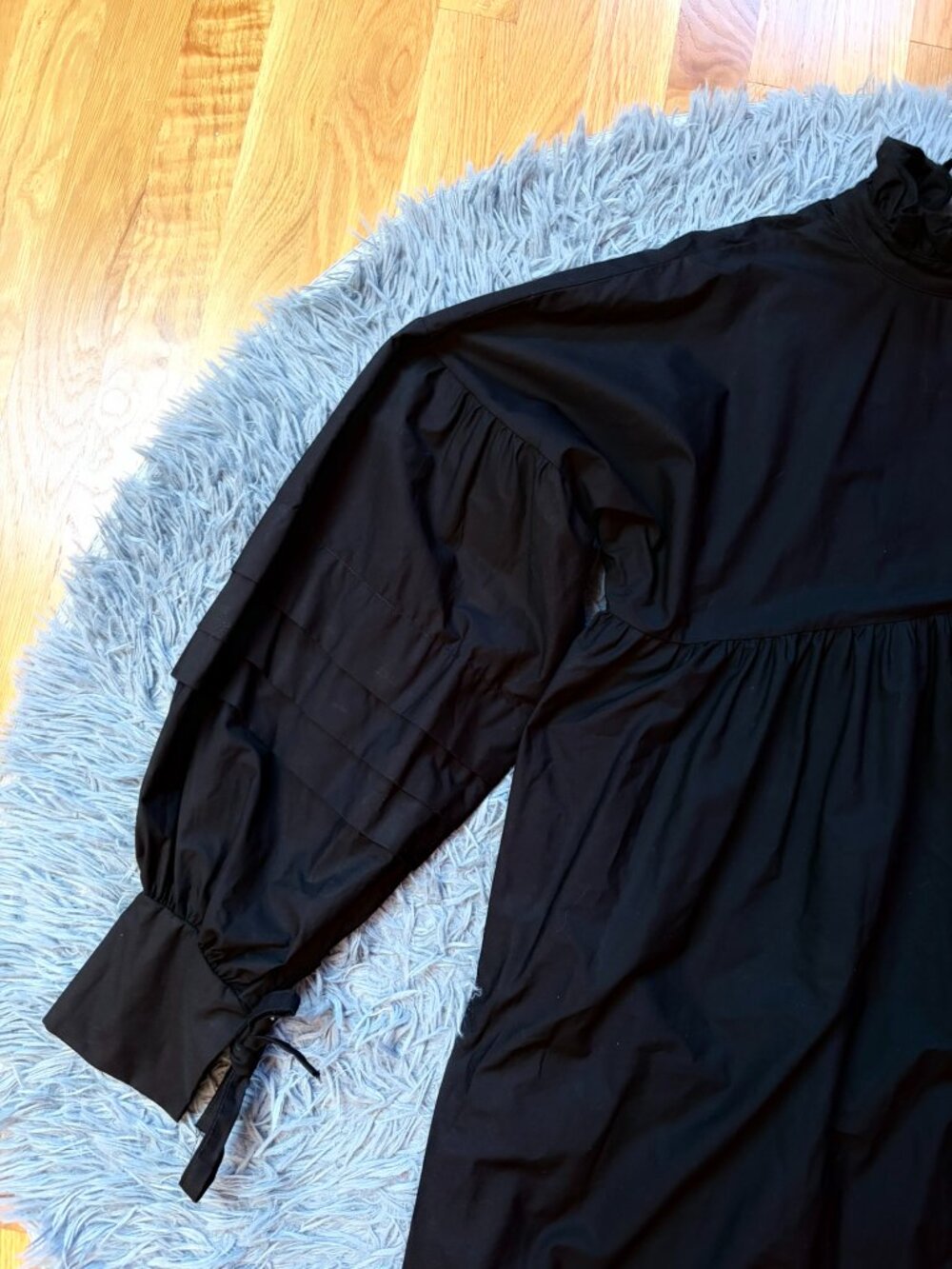 MARIELLE ALMELO Stokkelaar Black Long Sleeve High Neck Midi Dress - Picture 3 of 9